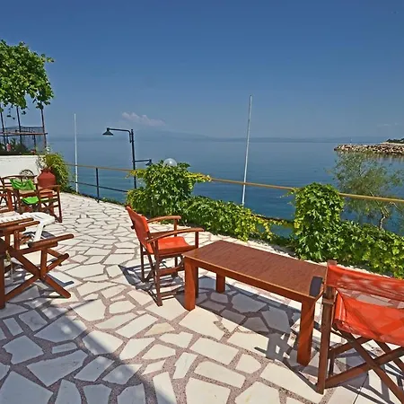 Appartement To Pithari