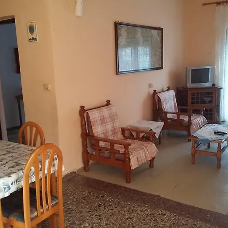 To Pithari * Skála Marión