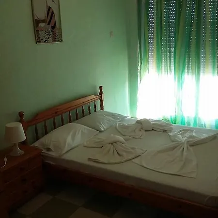 To Pithari * Skála Marión