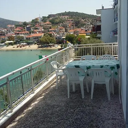 To Pithari * Skala Marion