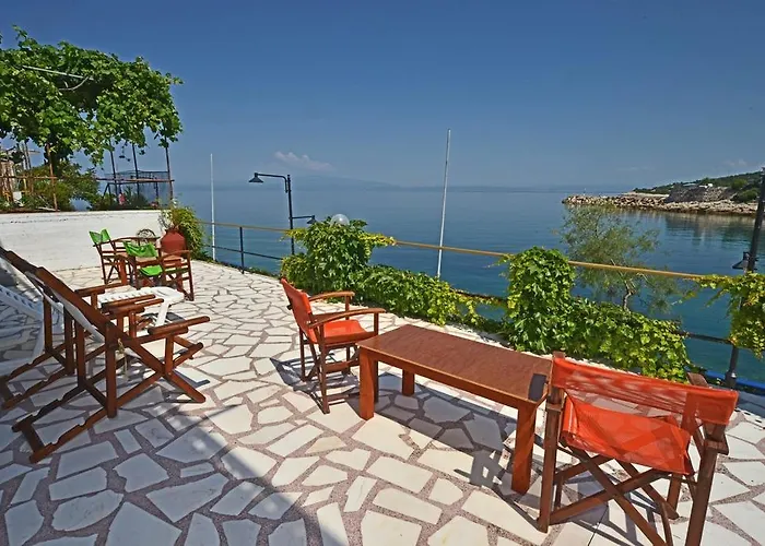 Lejlighed To Pithari